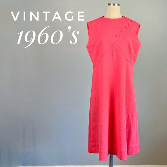 VINTAGE 1960's Pink Coral Sleeveless Textured Mid Century Day Dress - Picture 3 of 15